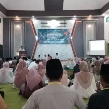 Coaching Clinic Penulisan Akrostik: Persembahan Santri untuk