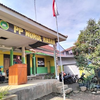 SMK NU 03 Bondowoso memperingati Hari Guru Nasional 2023 : M
