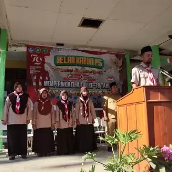 Upacara Bendera Memperingati Hari Kemerdekaan Republik Indon